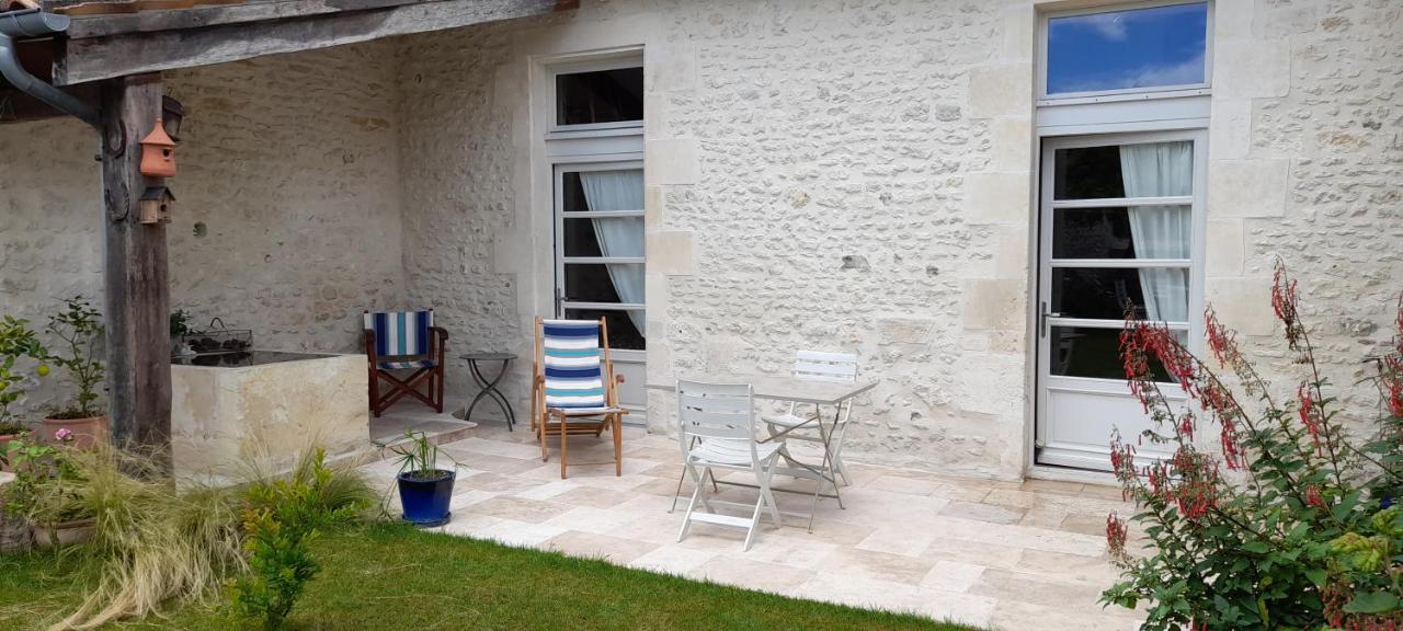 Suite De Charme Dans Une Maison Charentaise Cozes Екстер'єр фото