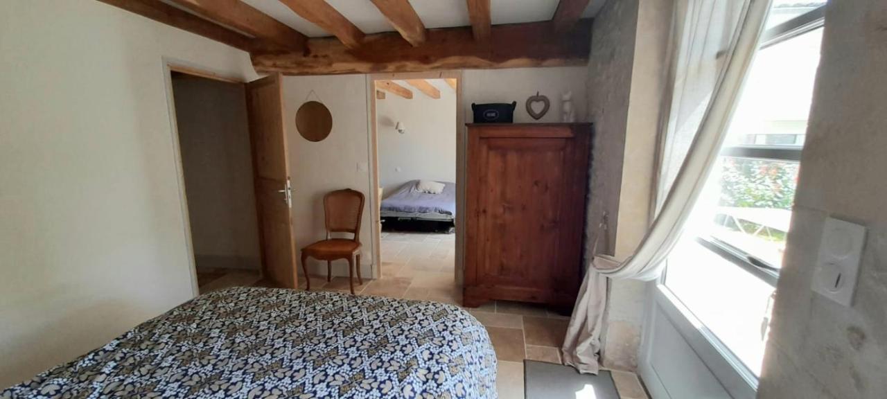 Suite De Charme Dans Une Maison Charentaise Cozes Екстер'єр фото